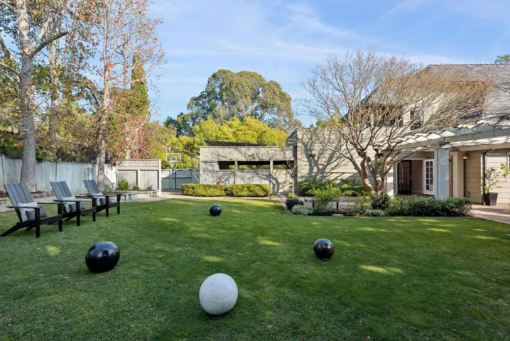 333 333 Hampton Road, Piedmont, California 94611