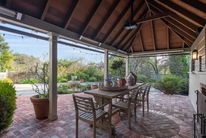 333 333 Hampton Road, Piedmont, California 94611