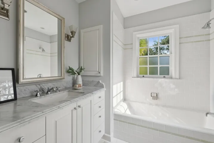 333 333 Hampton Road, Piedmont, California 94611