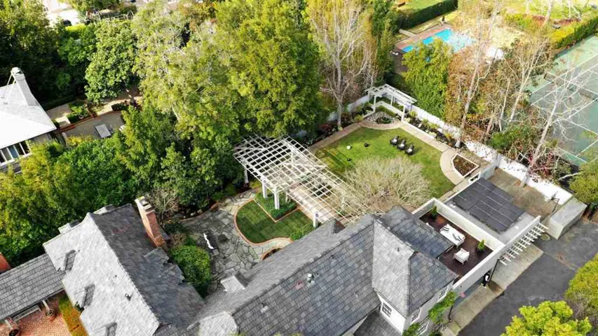 333 333 Hampton Road, Piedmont, California 94611