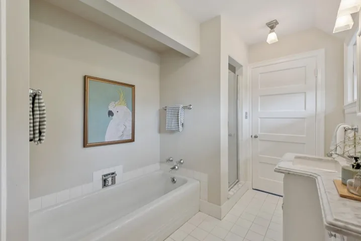 333 333 Hampton Road, Piedmont, California 94611