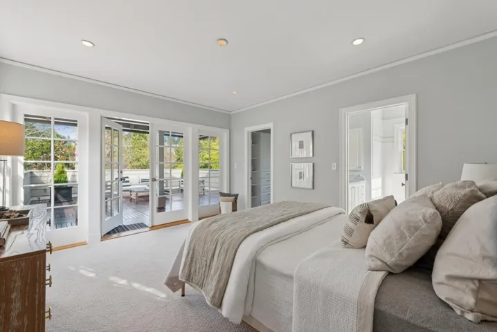 333 333 Hampton Road, Piedmont, California 94611