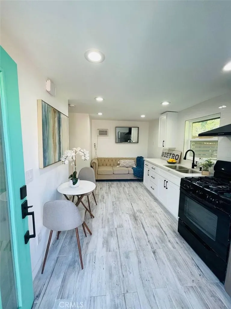 884 W Sepulveda, San Pedro, California 90731 home-pic-18