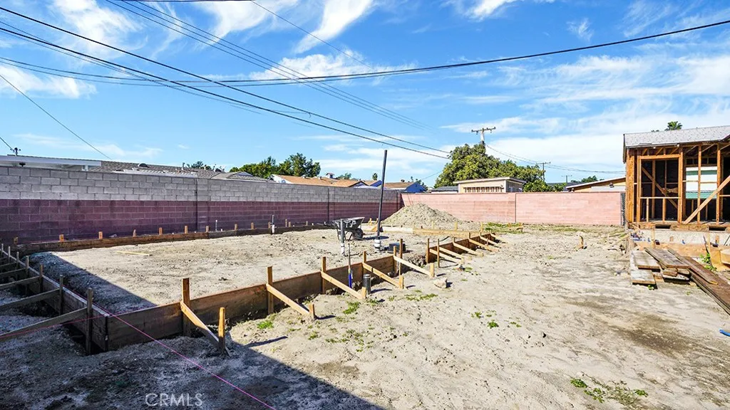 209 N Dahlia Drive, Anaheim, California 92801 home-pic-10
