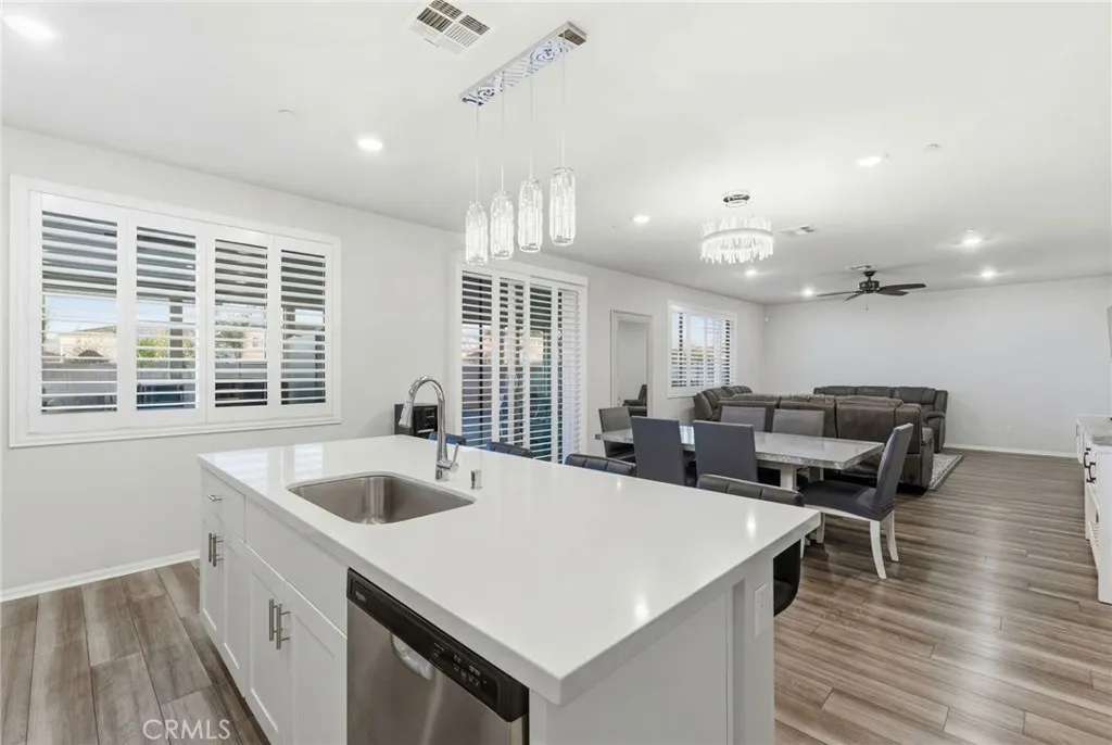 24703 Lightning Way, Moreno Valley, California 92551 home-pic-13