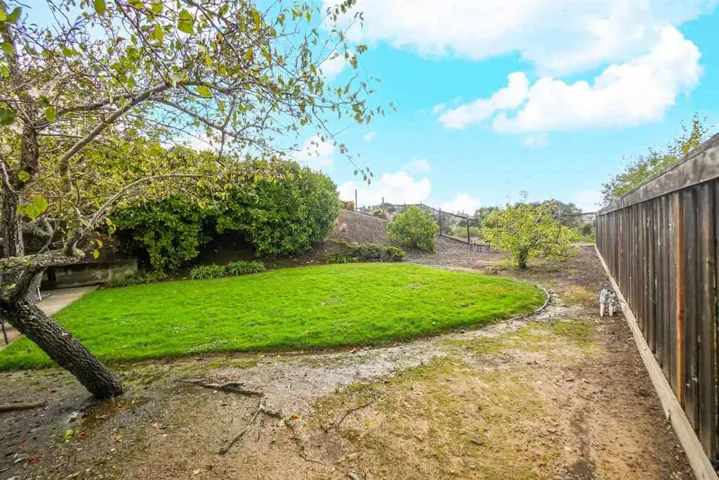 28475 Fox Hollow Dr, Hayward, California 94542