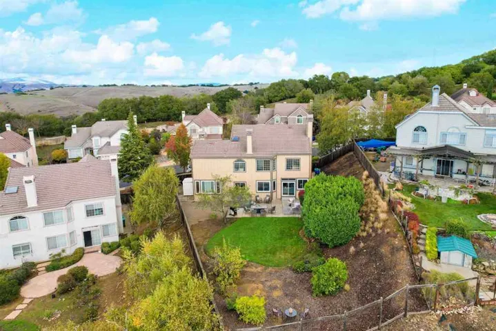 28475 Fox Hollow Dr, Hayward, California 94542
