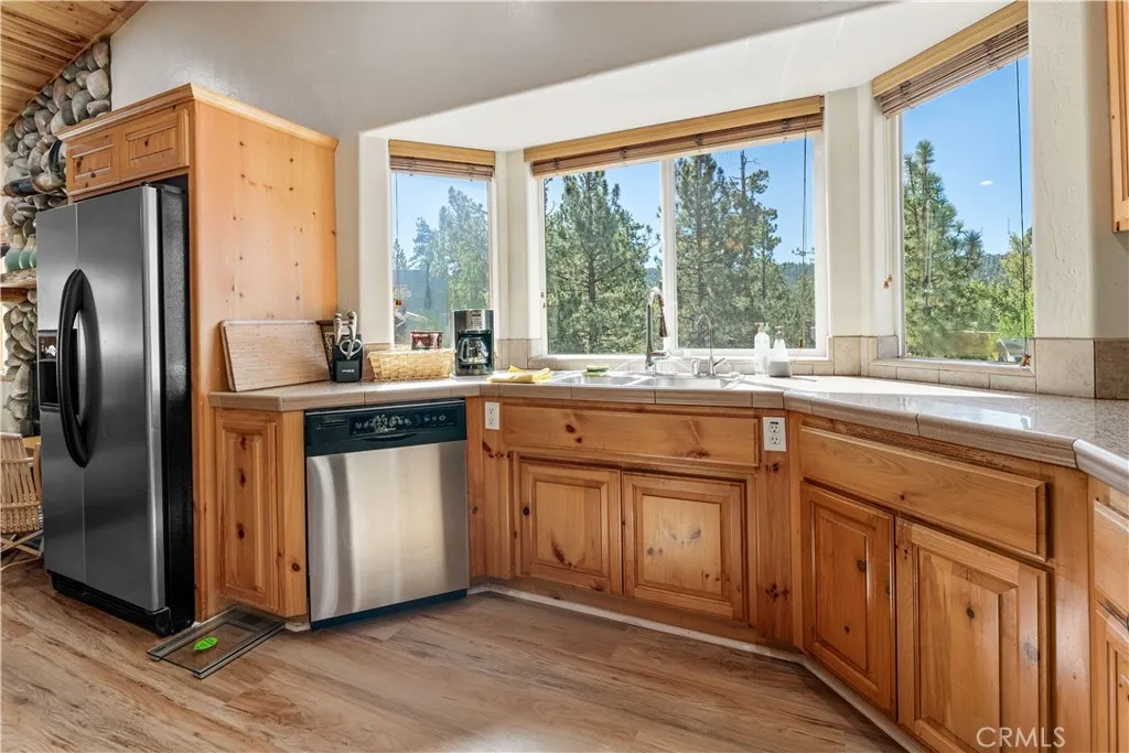 446 Shady, Big Bear Lake, California 92315 home-pic-11