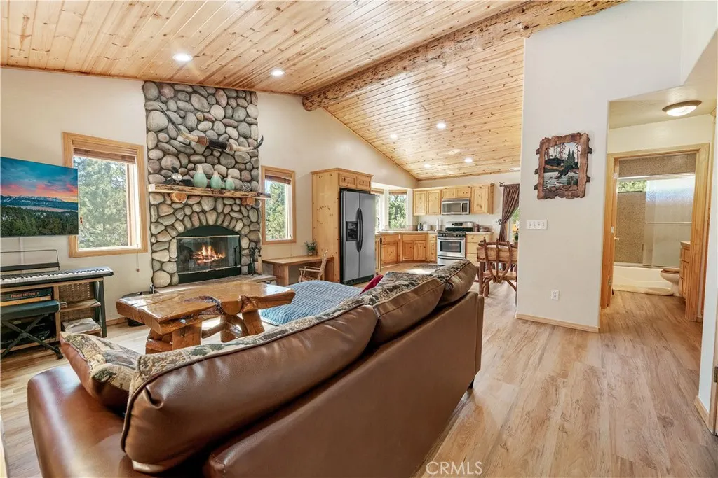 446 Shady, Big Bear Lake, California 92315 home-pic-5