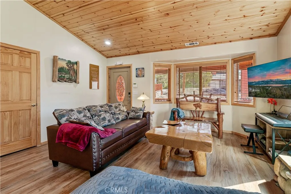 446 Shady, Big Bear Lake, California 92315 home-pic-7