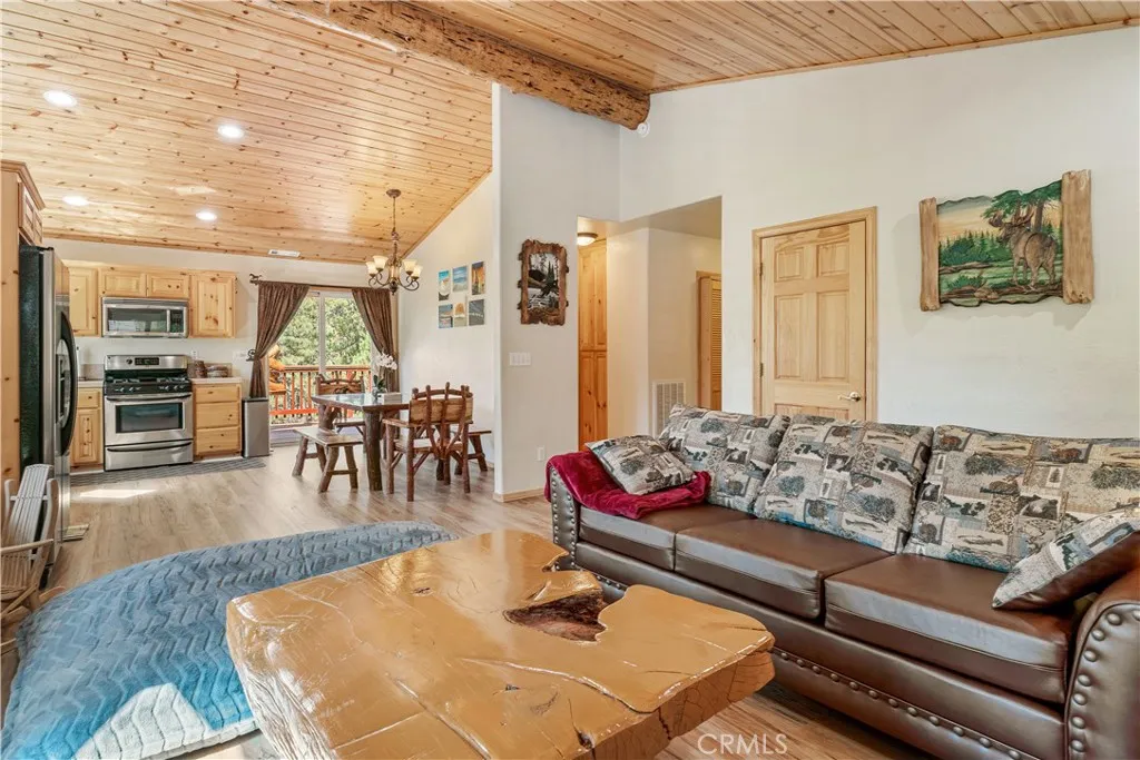 446 Shady, Big Bear Lake, California 92315 home-pic-8