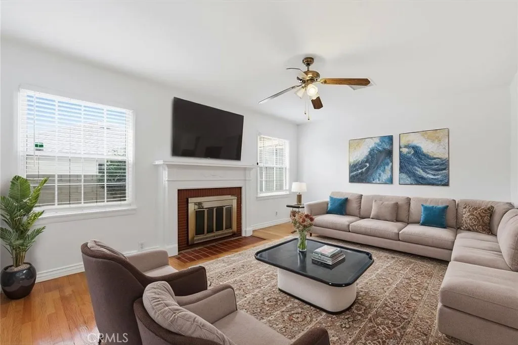 5111 Arlington Avenue, Riverside, California 92504 home-pic-3