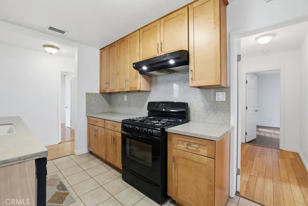 5111 Arlington Avenue, Riverside, California 92504 home-pic-12