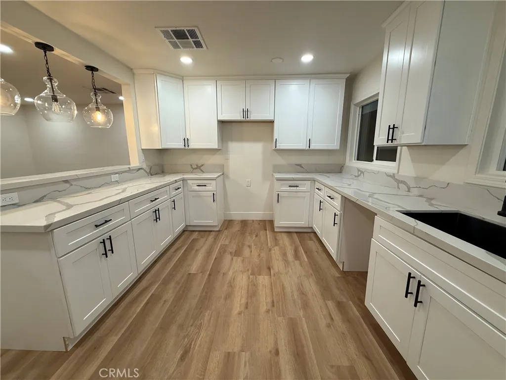 868 N Dallas, San Bernardino, California 92410 home-pic-5