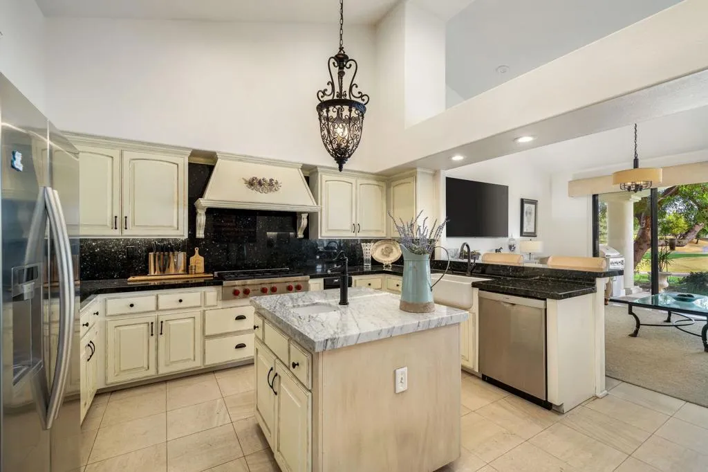 45-web-or-mls-JBPecanValley_OPMG_0126_04
