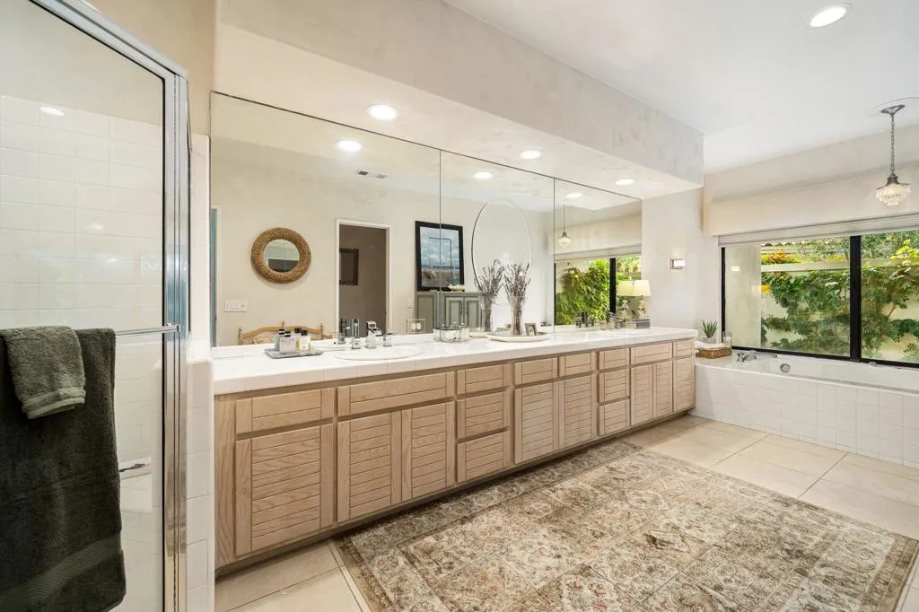 49-web-or-mls-JBPecanValley_OPMG_0126_04