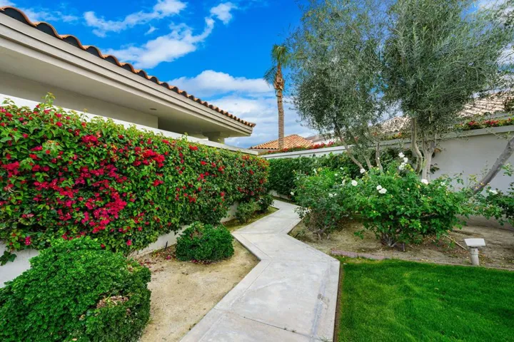 13-web-or-mls-JBPecanValley_OPMG_0126_01