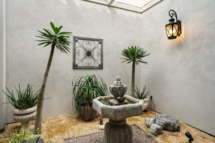55-web-or-mls-JBPecanValley_OPMG_0126_05