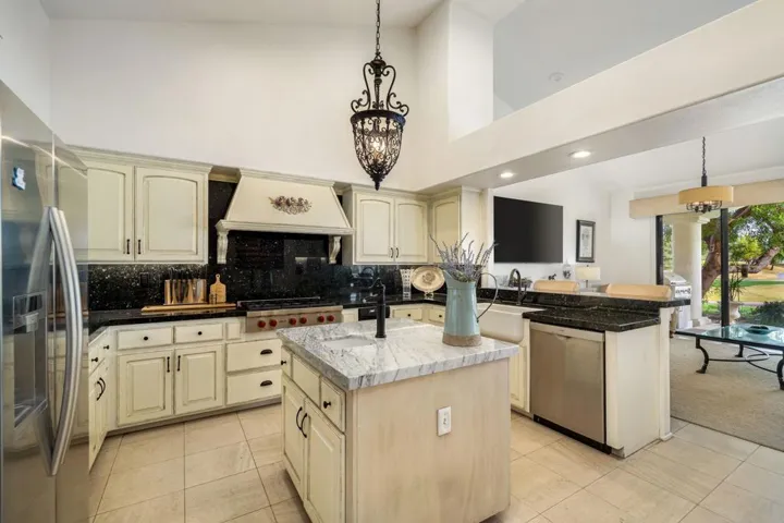 45-web-or-mls-JBPecanValley_OPMG_0126_04