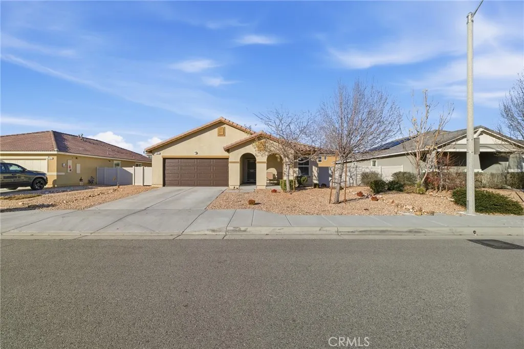 3567 Garnet, Lancaster, California 93535 home-pic-3