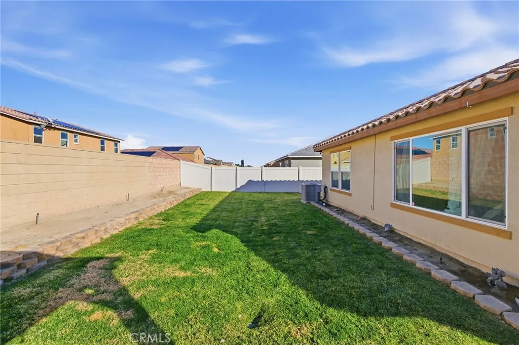3567 Garnet, Lancaster, California 93535 home-pic-31