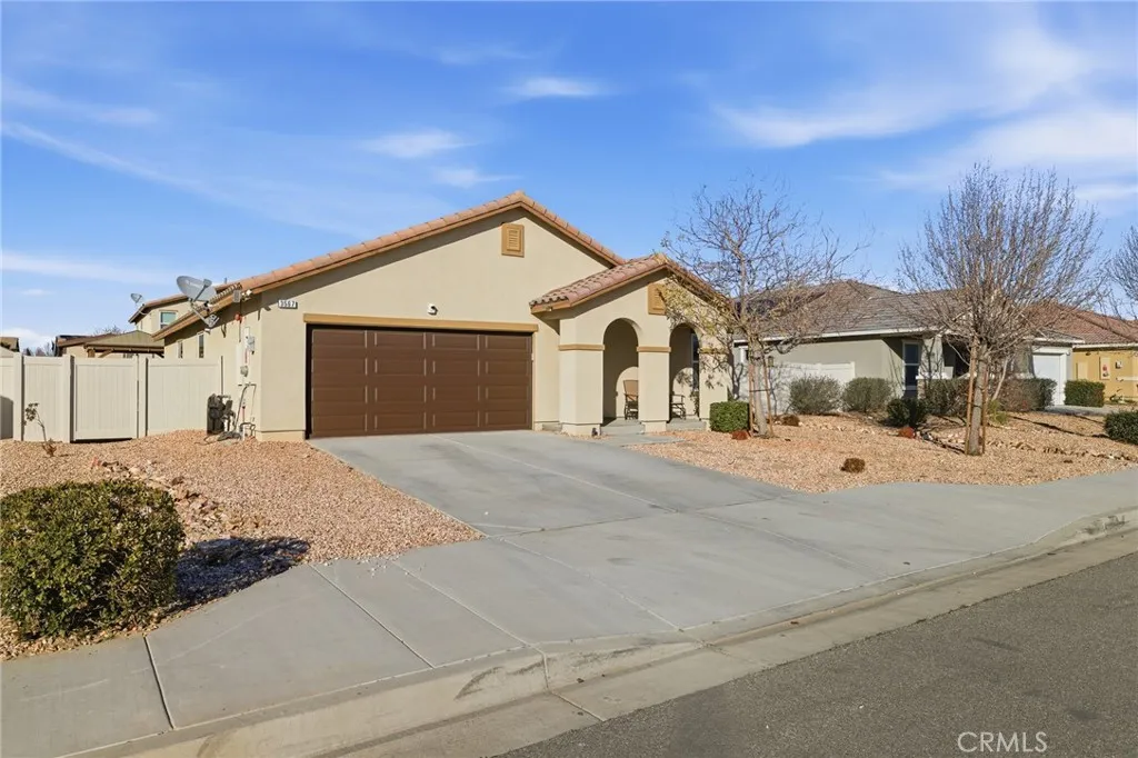 3567 Garnet, Lancaster, California 93535 home-pic-2