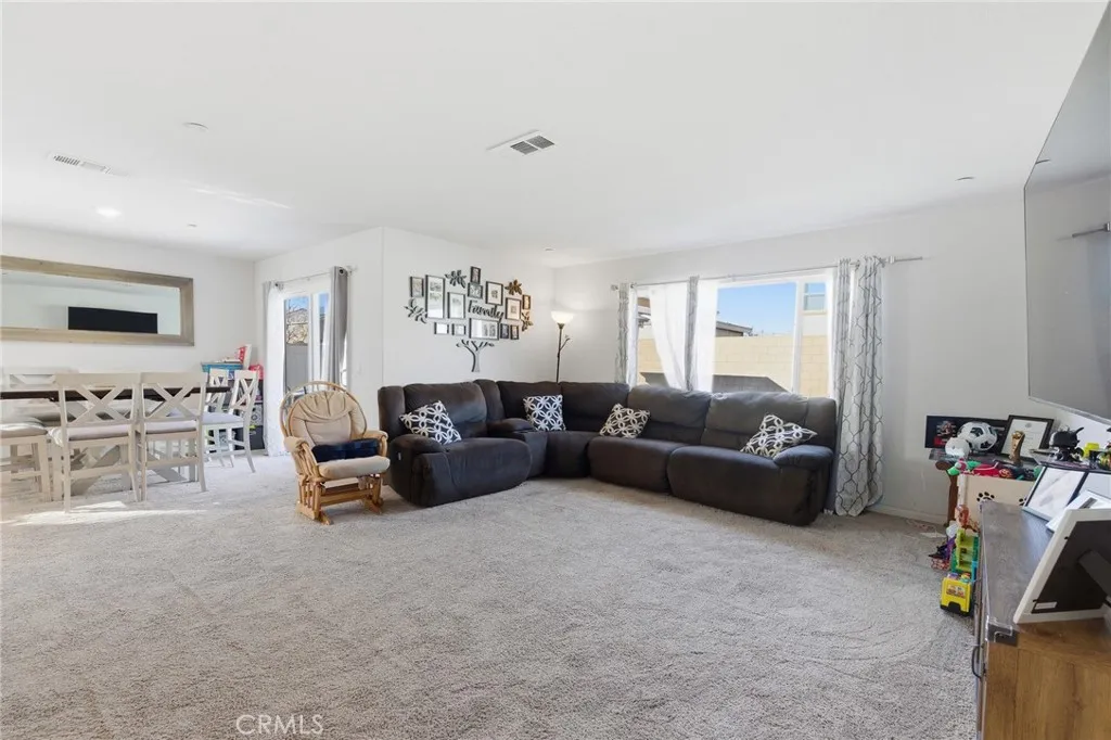 3567 Garnet, Lancaster, California 93535 home-pic-11