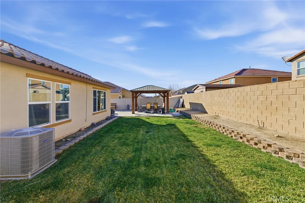3567 Garnet, Lancaster, California 93535 home-pic-32