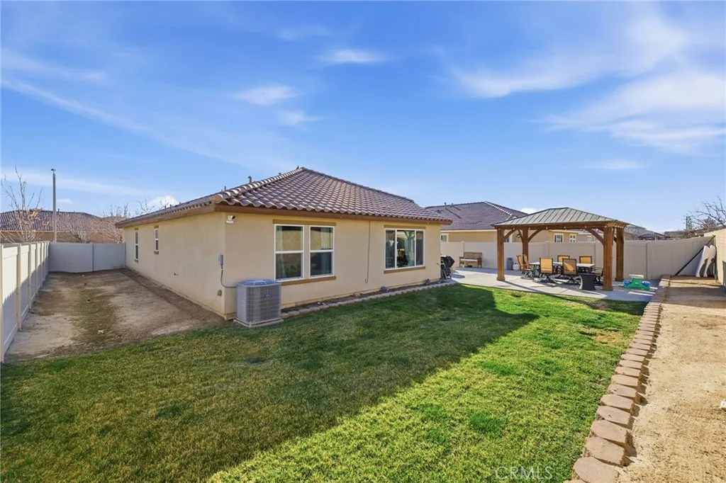 3567 Garnet, Lancaster, California 93535 home-pic-33