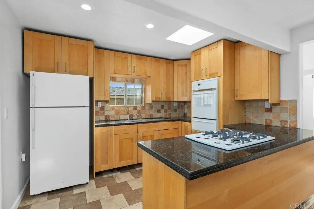639 43 Morrison Street, San Diego, California 92102 home-pic-8