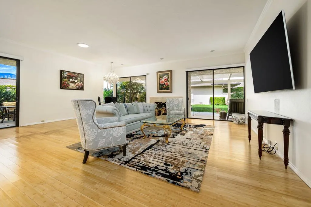 gallery-image 2