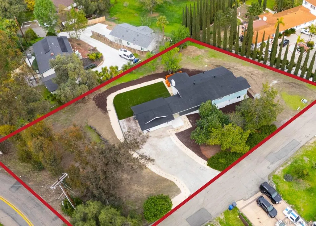 1602 Montgomery, Vista, California 92084 home-pic-3