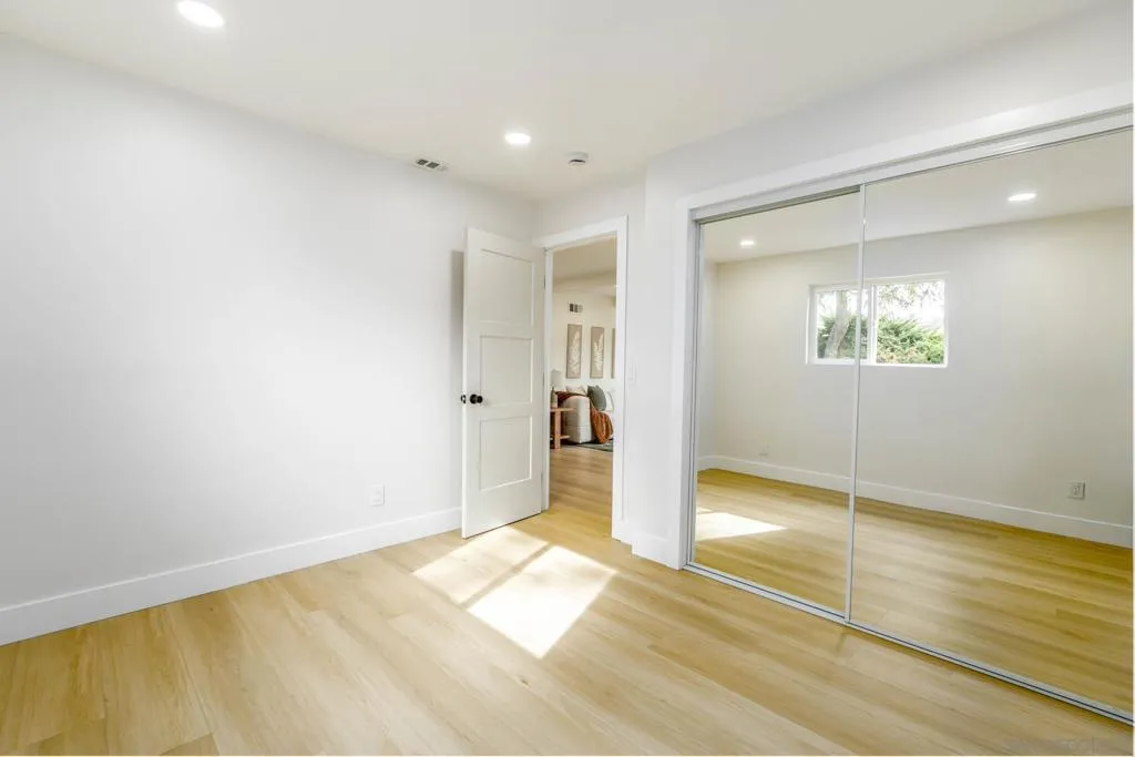 1602 Montgomery, Vista, California 92084 home-pic-18