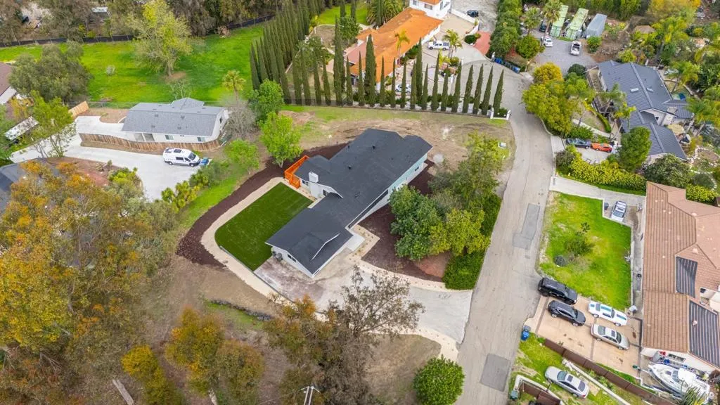 1602 Montgomery, Vista, California 92084 home-pic-24