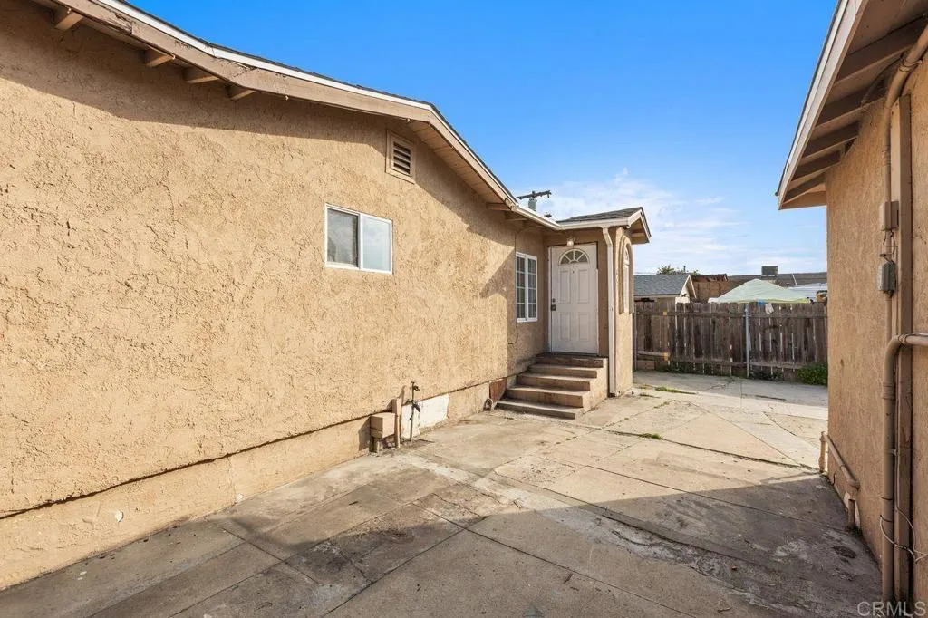 641 43 Morrison Street, San Diego, California 92102 home-pic-3