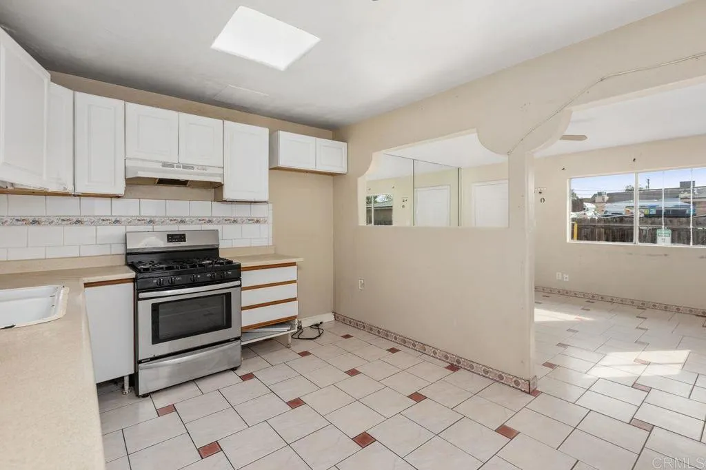 641 43 Morrison Street, San Diego, California 92102 home-pic-27