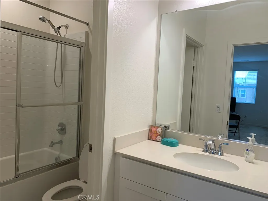 908 Werly Dr, Pomona, California 91768 home-pic-15