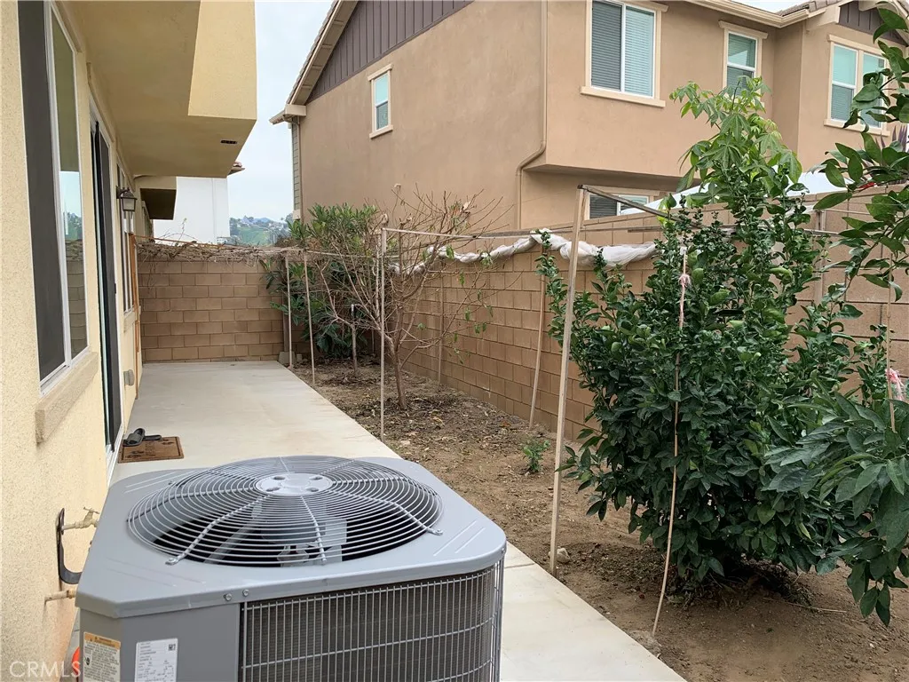 908 Werly Dr, Pomona, California 91768 home-pic-21