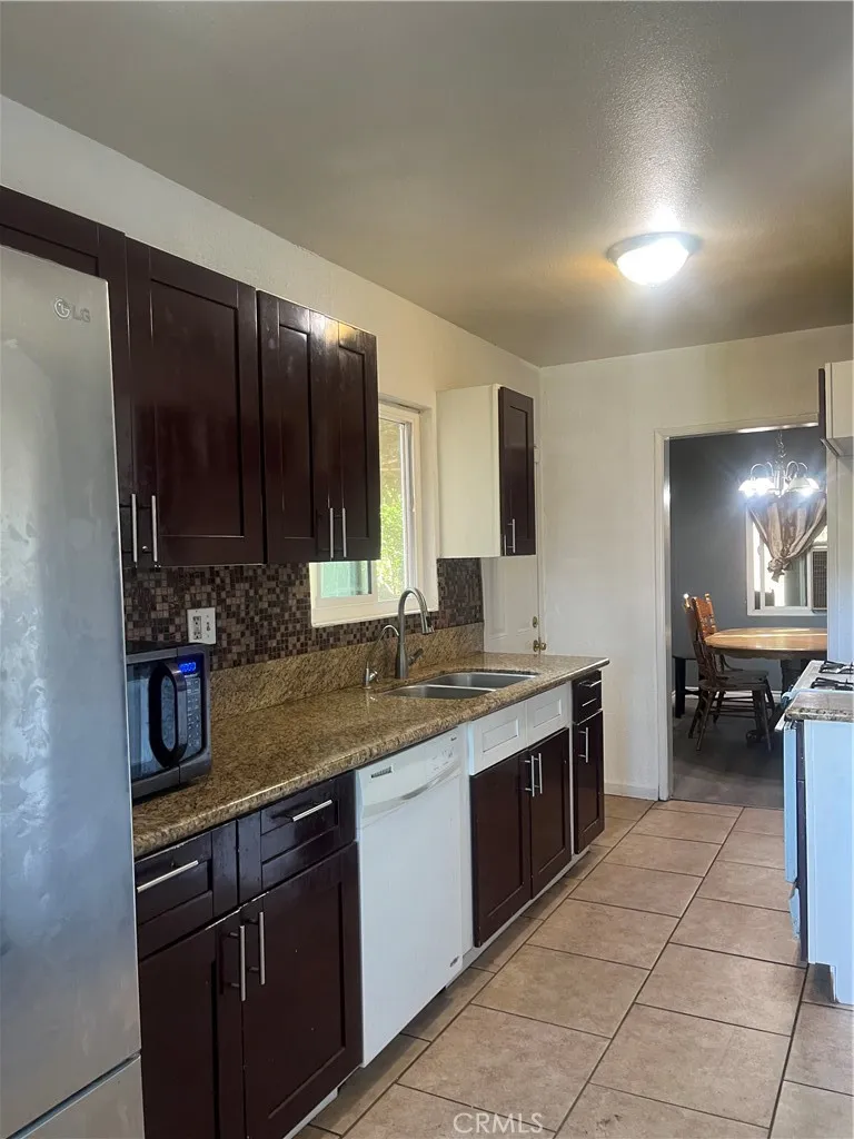 5617 29th Street, Jurupa Valley, California 92509 home-pic-9
