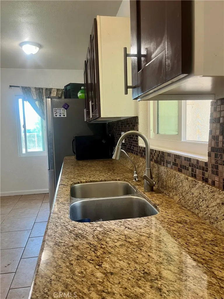5617 29th Street, Jurupa Valley, California 92509 home-pic-11