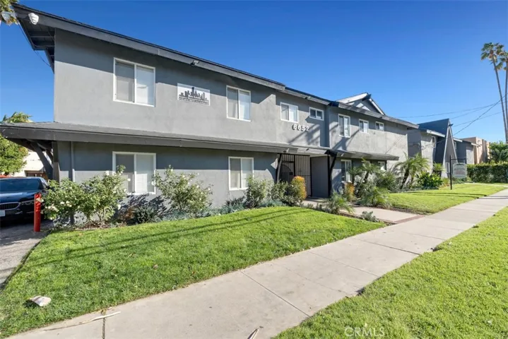 6652 Darby Avenue, Reseda, California 91335