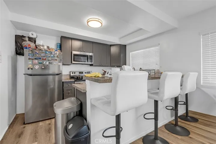6652 Darby Avenue, Reseda, California 91335