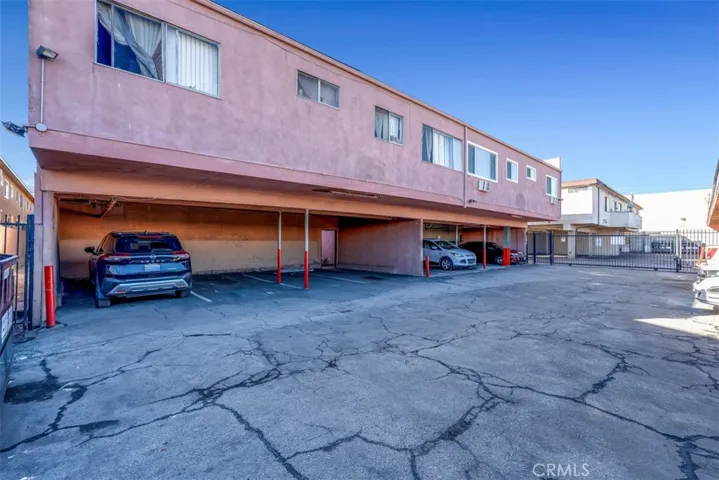 6652 Darby Avenue, Reseda, California 91335