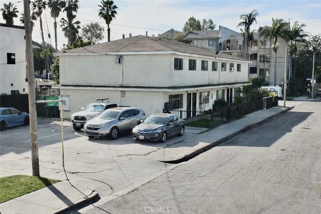 2408 E 17th Street, Long Beach, California 90804 home-pic-4