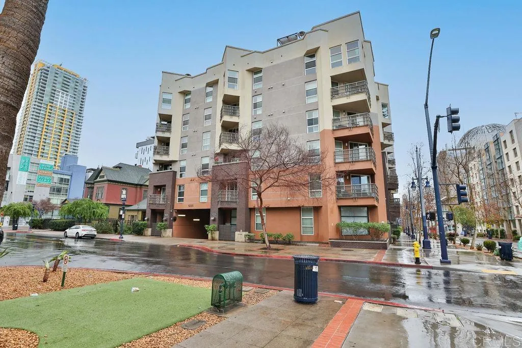 1225 Island Ave
