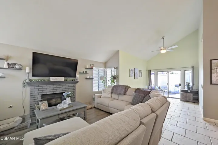 photos_high_resolution_plane_69744bf449d