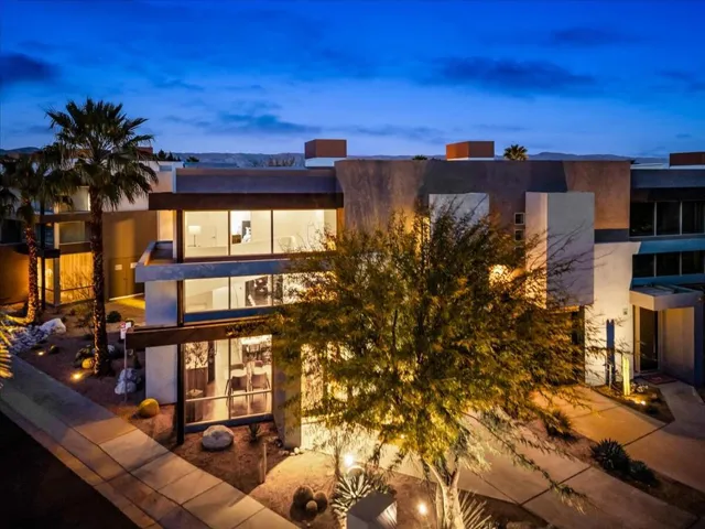 250-Enterprise-Way-Palm-Springs-Luke-Smi