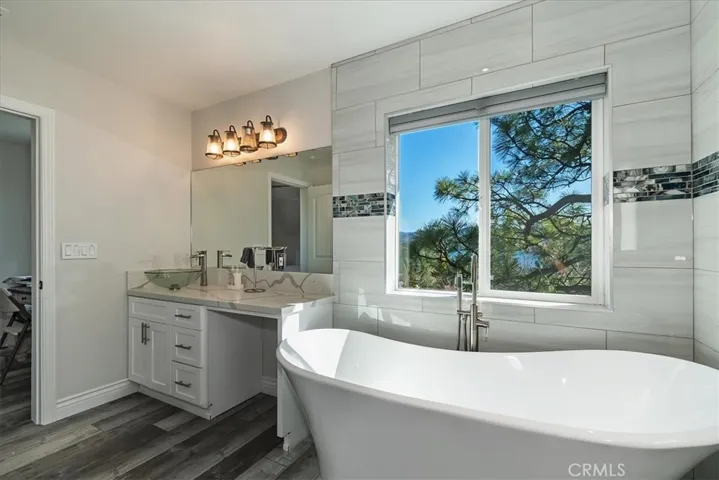27565 North Bay Rd, Lake Arrowhead, California 92352
