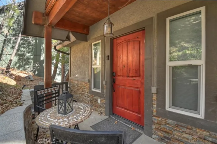 27565 North Bay Rd, Lake Arrowhead, California 92352