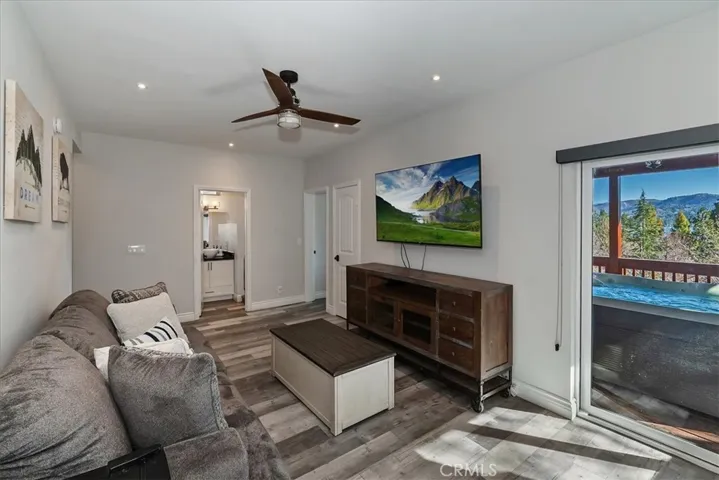 27565 North Bay Rd, Lake Arrowhead, California 92352